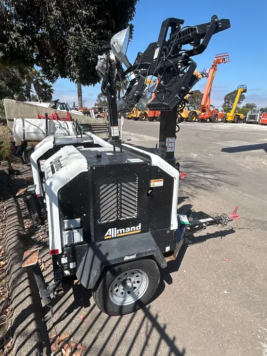 2020 Allmand NLV-K1005 Portable Light Tower
