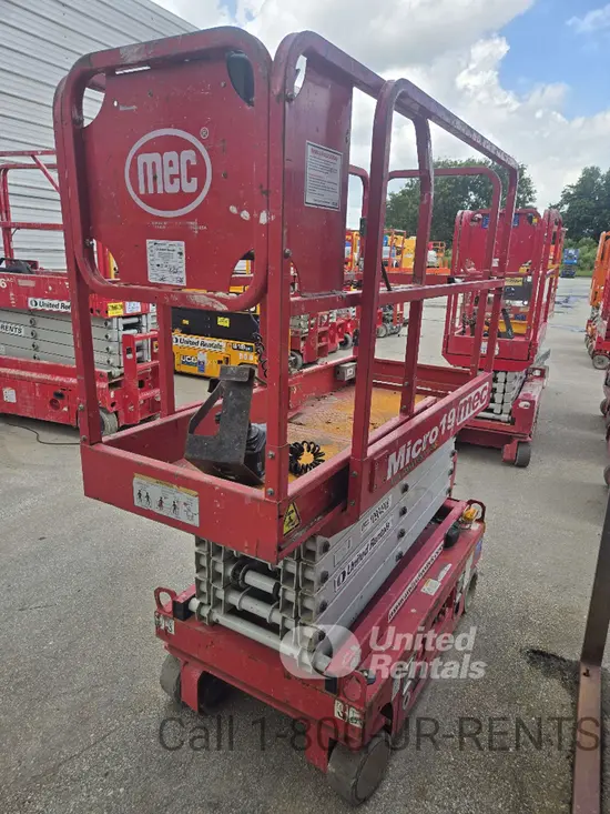 2019 MEC MICRO 19 Scissor Lift