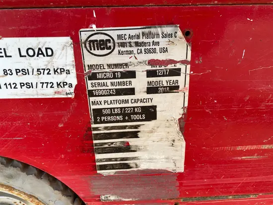 2017 MEC MICRO 19 Scissor Lift