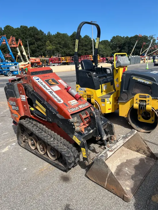 2022 Ditch Witch SK1050B Track Loader