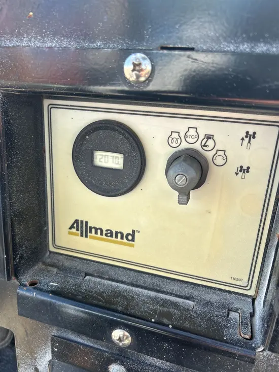 2020 Allmand NLV-K1005 Portable Light Tower