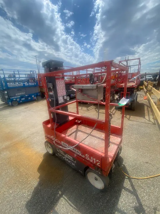 2018 Skyjack SJ12 Self-Propelled One-Person Lift