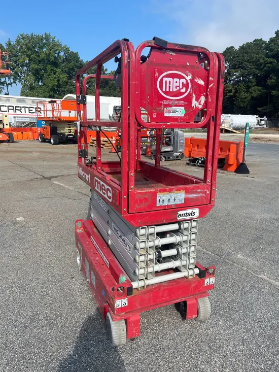 2019 MEC MICRO 19 Scissor Lift