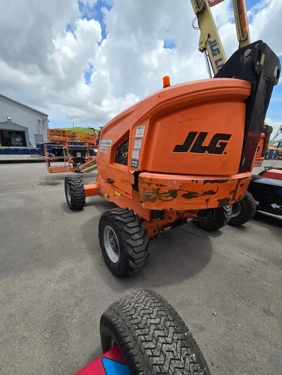 2017 JLG 400S Boom Lift