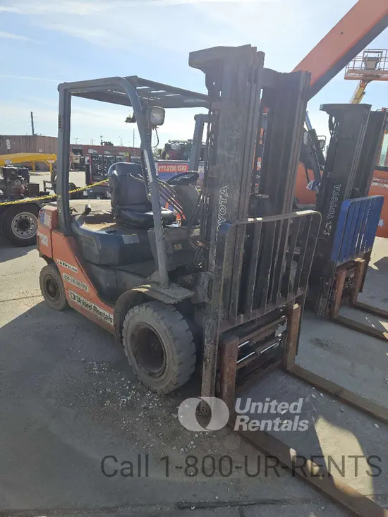 2019 Toyota 8FDU25 Warehouse Forklift