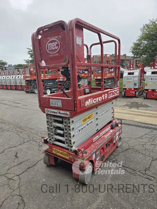 2019 MEC MICRO 19 Scissor Lift