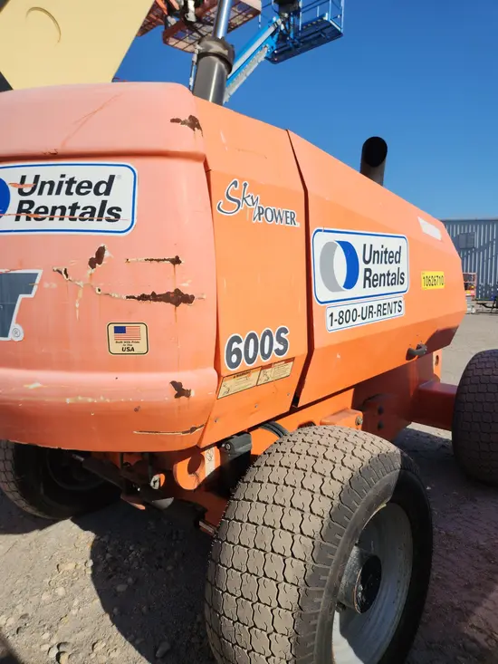 2017 JLG 600S Boom Lift