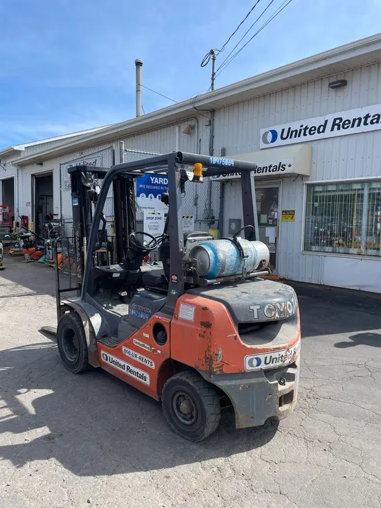 2019 Toyota 8FGU25 Warehouse Forklift
