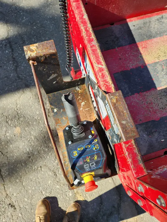 2017 MEC 1330SE Scissor Lift