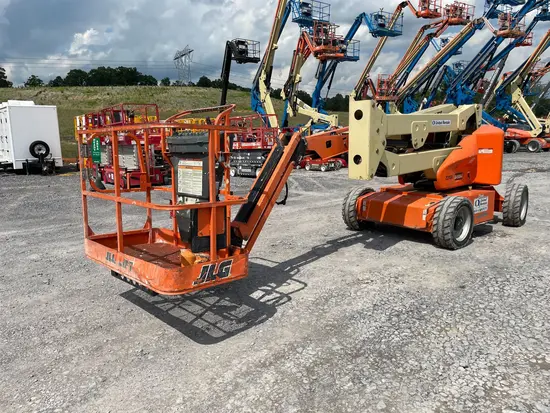 2015 JLG E450AJ Articulating Boom Lift