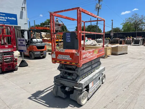 2016 Skyjack SJIII3219 Scissor Lift