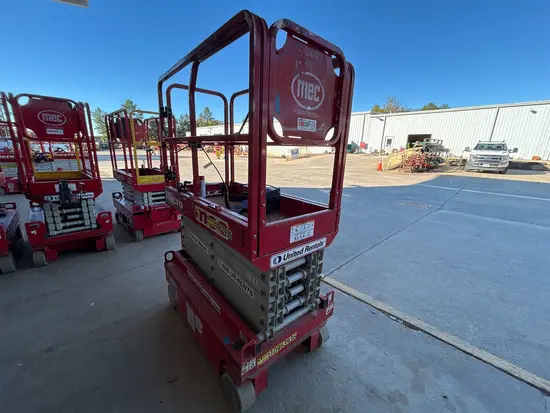 2019 MEC MICRO 19 Scissor Lift