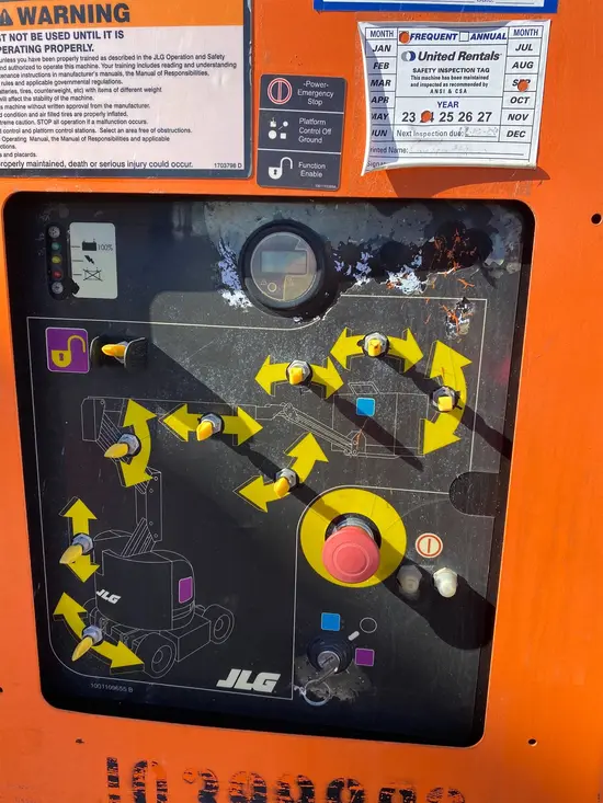 2015 JLG E300AJP Articulating Boom Lift