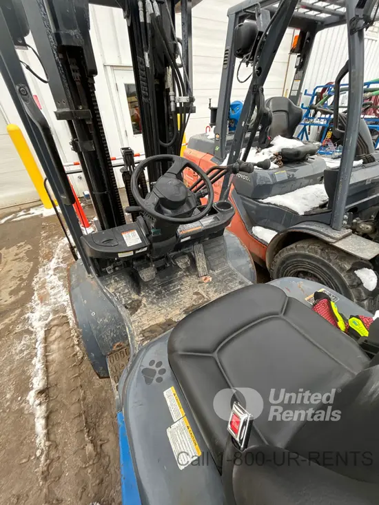 2018 Toyota 8FGU30 Warehouse Forklift