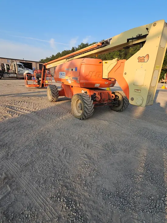 2017 JLG 800AJ Articulating Boom Lift