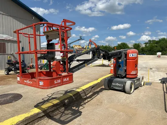 2017 Skyjack SJ30ARJE Articulating Boom Lift