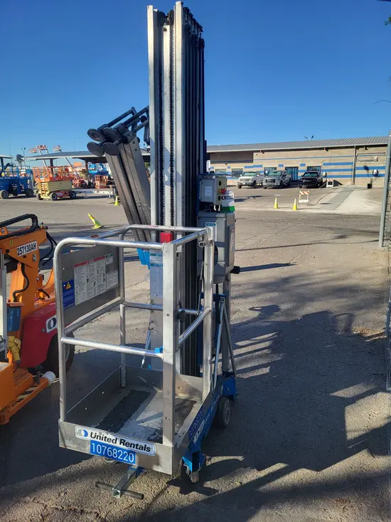 2018 Genie AWP-40SDC Pusharound Lift