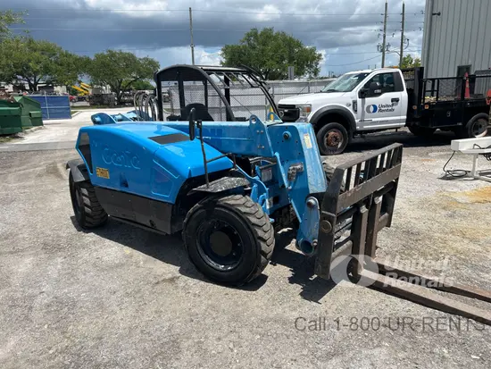 2017 Genie GTH-5519 Forklift