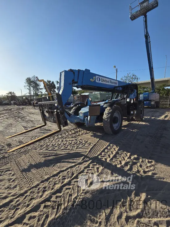 2018 Genie GTH-1056 Forklift