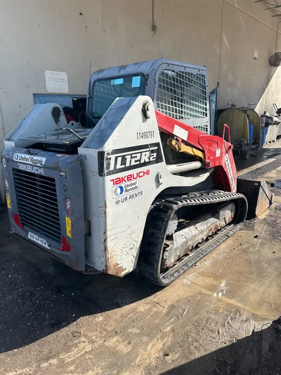 2022 Takeuchi TL12R2-CR Track Loader