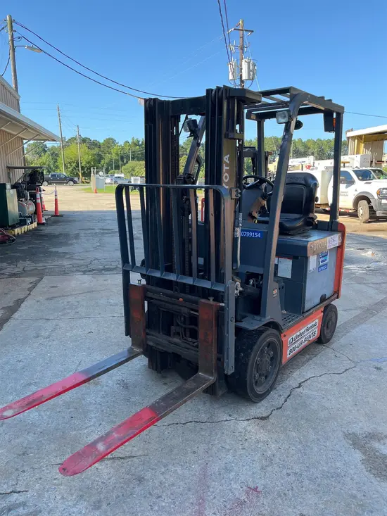 2018 Toyota 8FBCU25 Warehouse Forklift