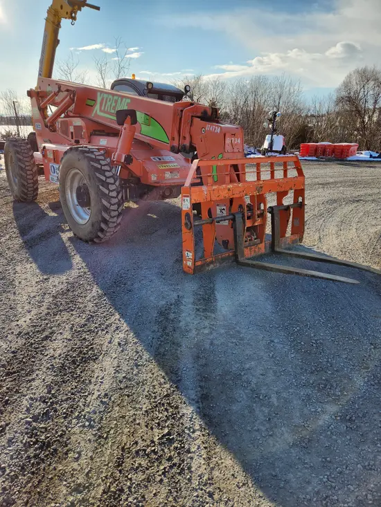 2016 XTREME XR842 Forklift