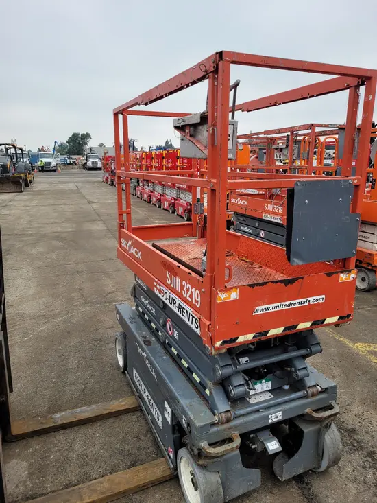 2017 Skyjack SJIII3219 Scissor Lift