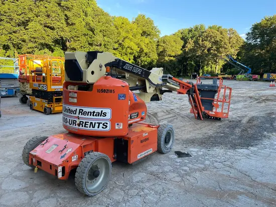 2016 JLG E400AJPN Articulating Boom Lift