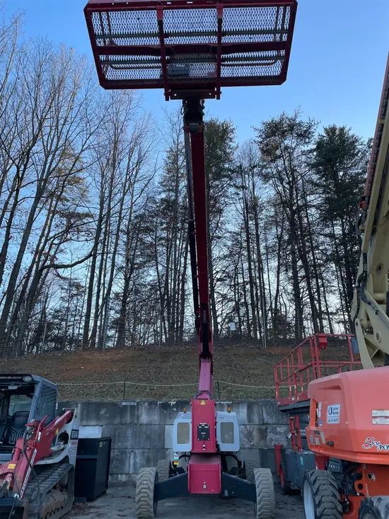 2016 MEC 60J-E Boom Lift