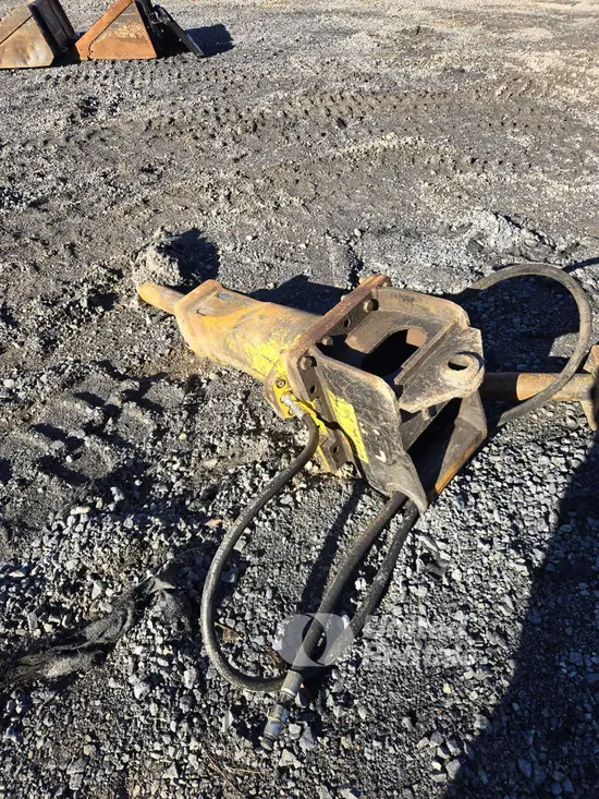 2021 Epiroc SB 452 Attachment
