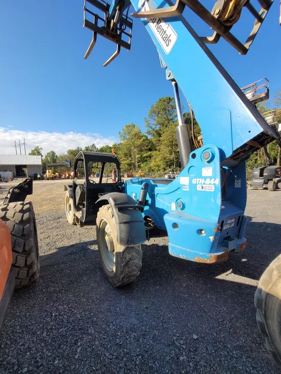 2017 Genie GTH-844D Forklift