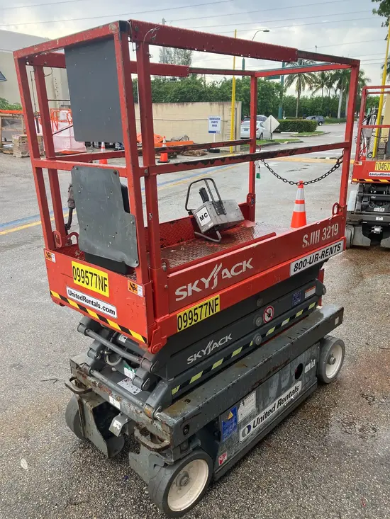 2016 Skyjack SJIII3219 Scissor Lift