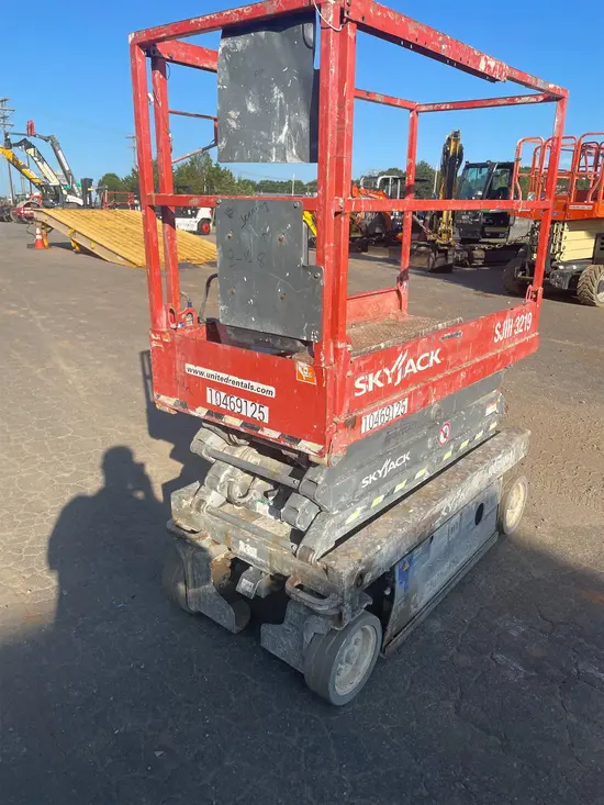 2016 Skyjack SJIII3219 Scissor Lift