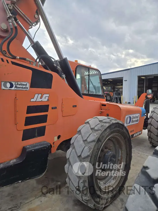 2017 SKYTRAK 10054 Forklift