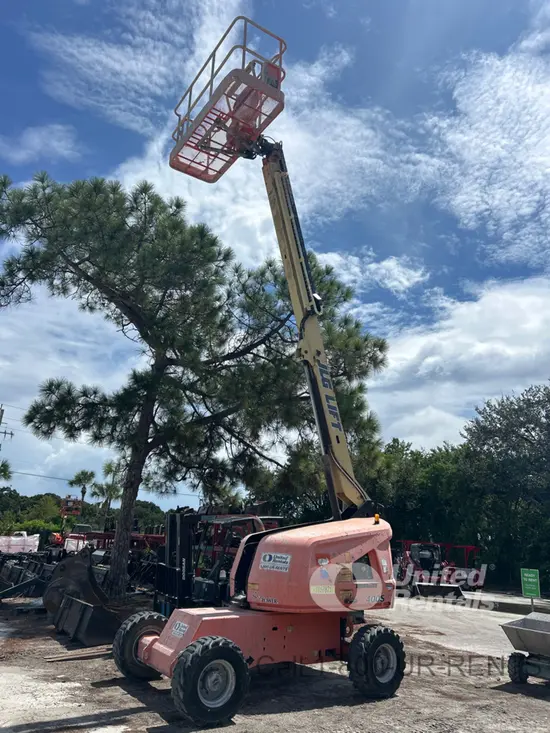 2017 JLG 400S Boom Lift
