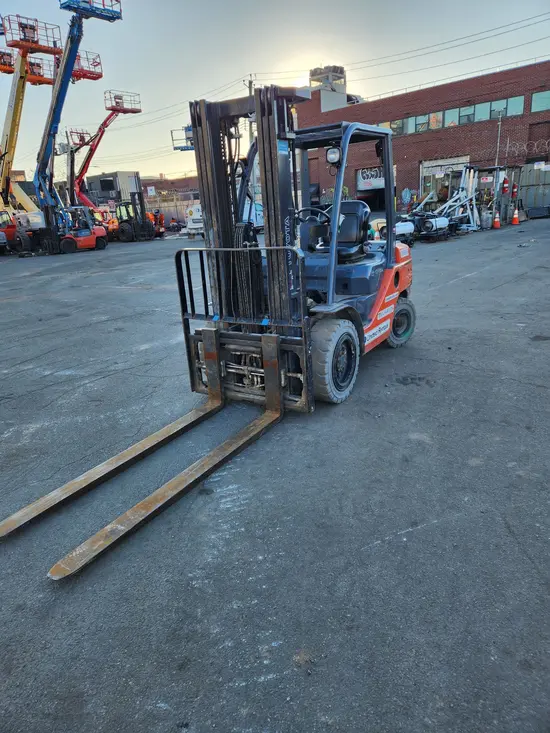 2019 Toyota 8FDU30 Warehouse Forklift