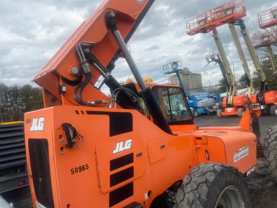 2017 SKYTRAK 8042 Forklift