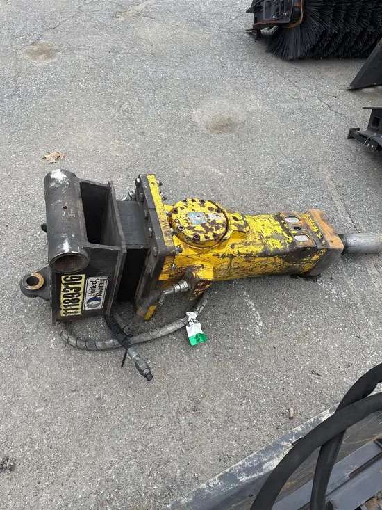 2021 Epiroc SB 552 Attachment
