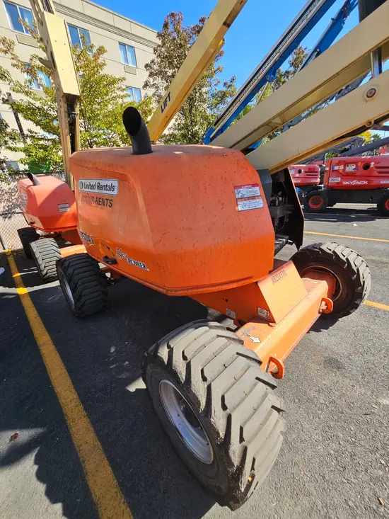 2017 JLG 450AJ Articulating Boom Lift