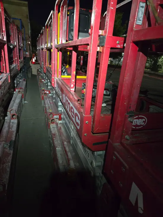 2019 MEC MICRO 19 Scissor Lift