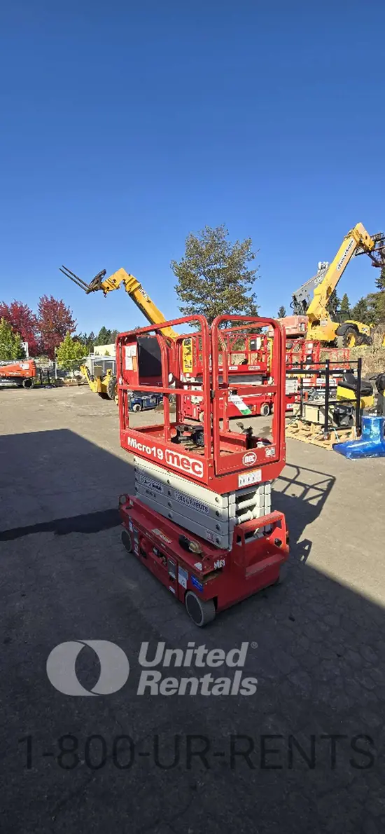2020 MEC MICRO 19 Scissor Lift