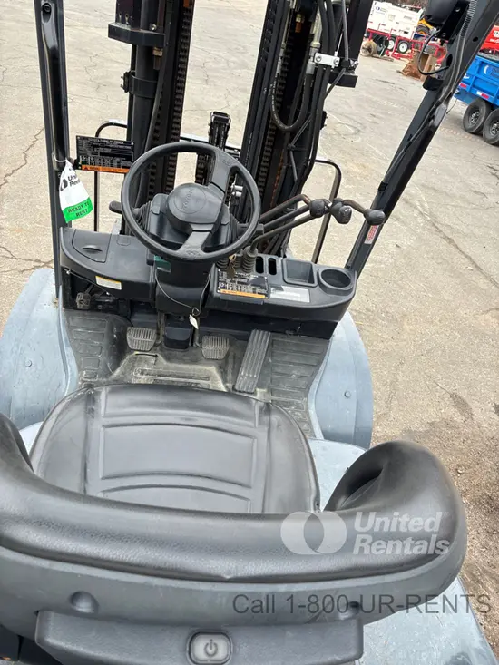 2018 Toyota 8FGU30 Warehouse Forklift
