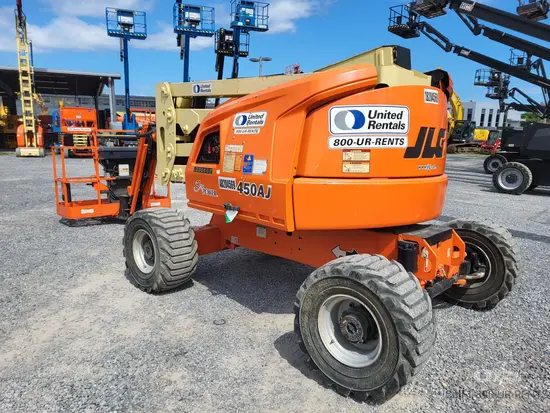 2017 JLG 450AJ Articulating Boom Lift