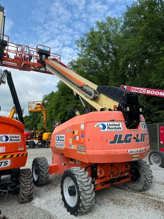 2017 JLG 600S Boom Lift