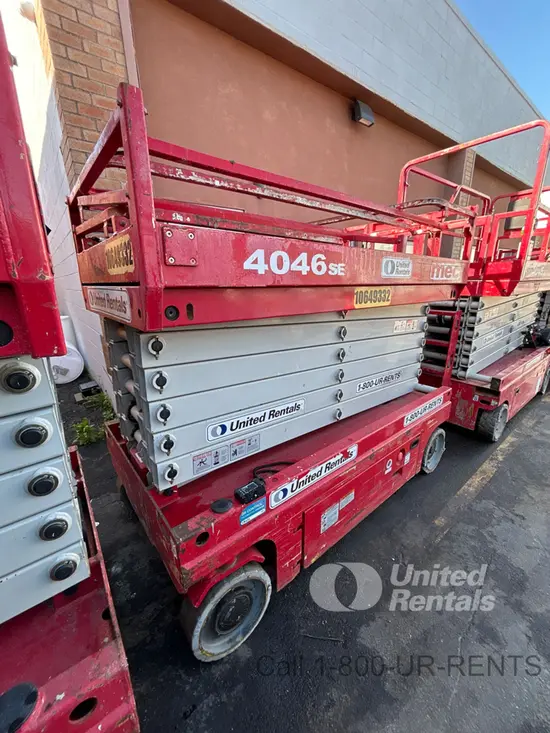 2017 MEC 4046SE Scissor Lift