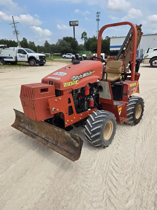 2018 Ditch Witch RT45 Trencher