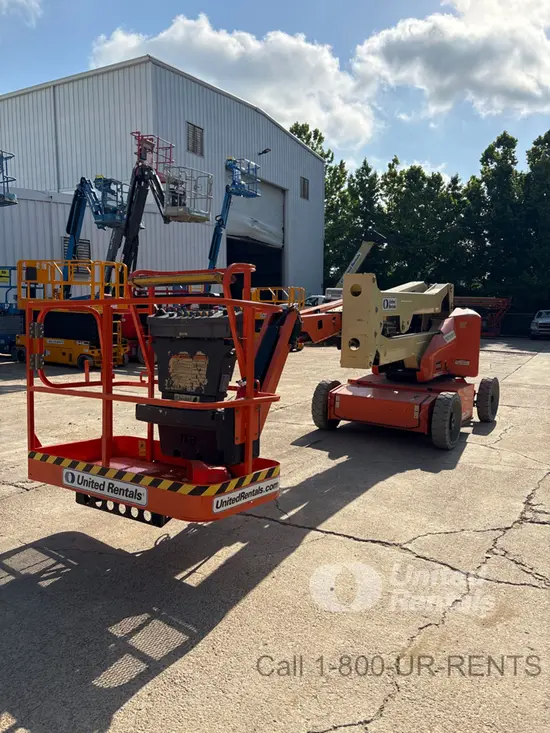 2018 JLG E450AJ Articulating Boom Lift