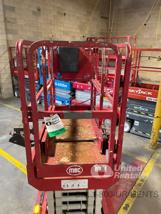 2020 MEC MICRO 19 Scissor Lift