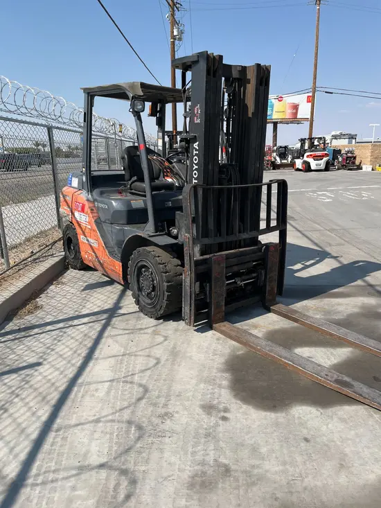 2019 Toyota 8FD35U Warehouse Forklift