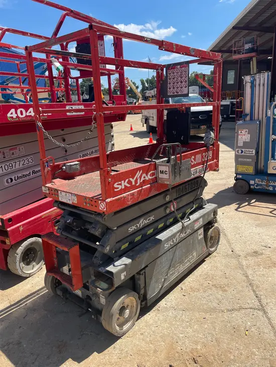 2016 Skyjack SJIII3219 Scissor Lift